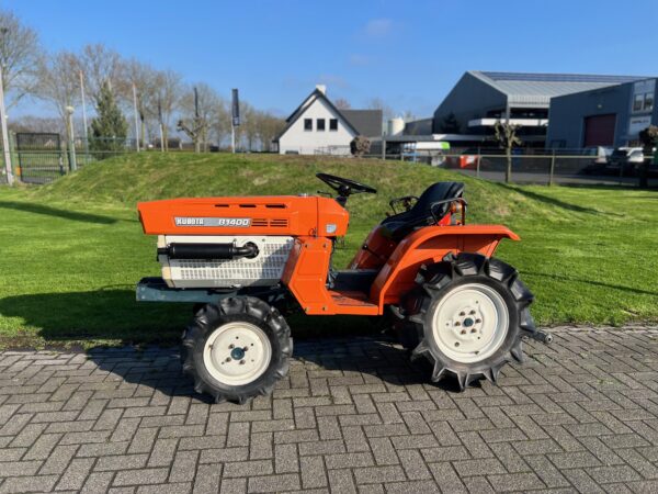 Kubota B1400