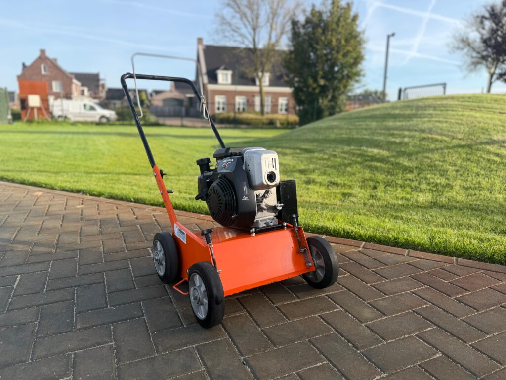 Eliet E401 VM Verticuteermachine