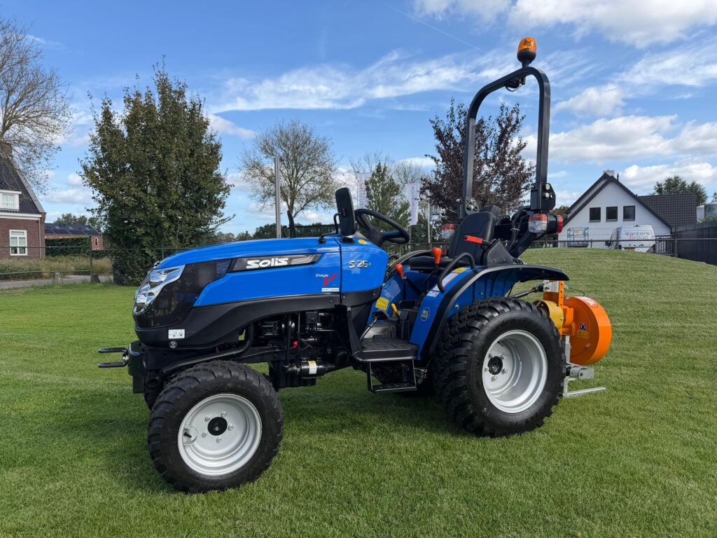 Solis S26+ met Votex bladblazer actieset